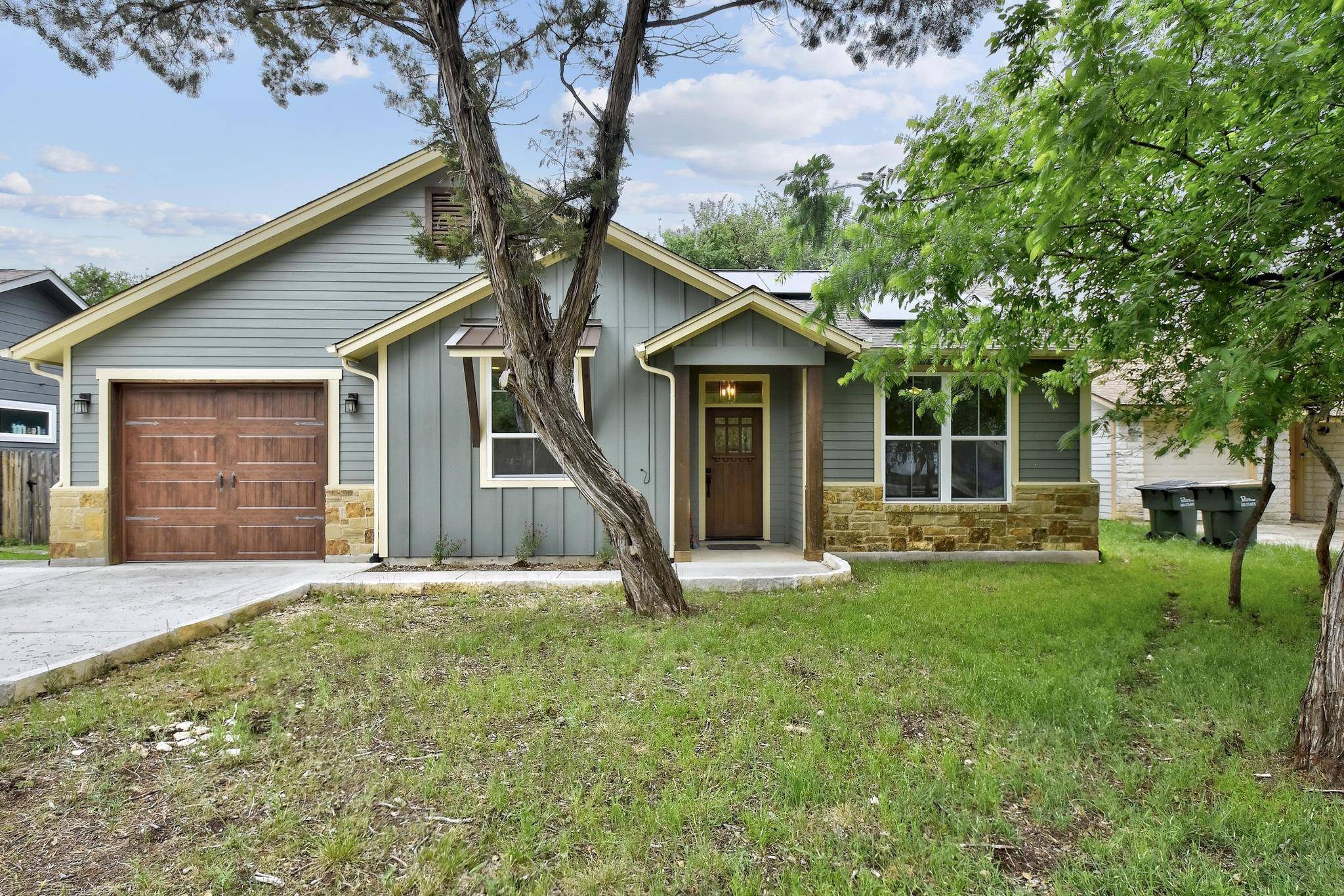 17 Shady Bluff CT, Wimberley, TX 78676