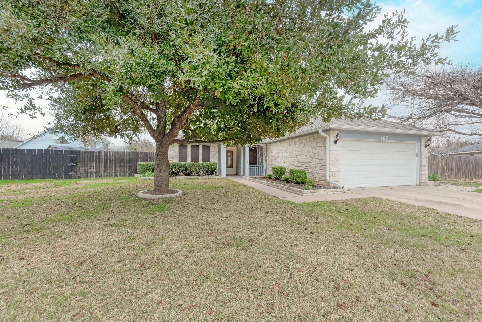107 Mockingbird CV, Hutto, TX 78634