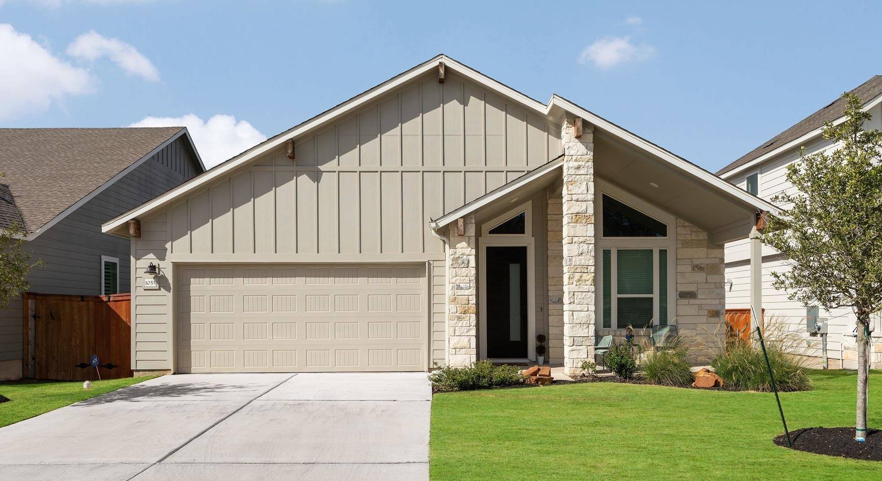 1055 Sage Thrasher CIR, Dripping Springs, TX 78620