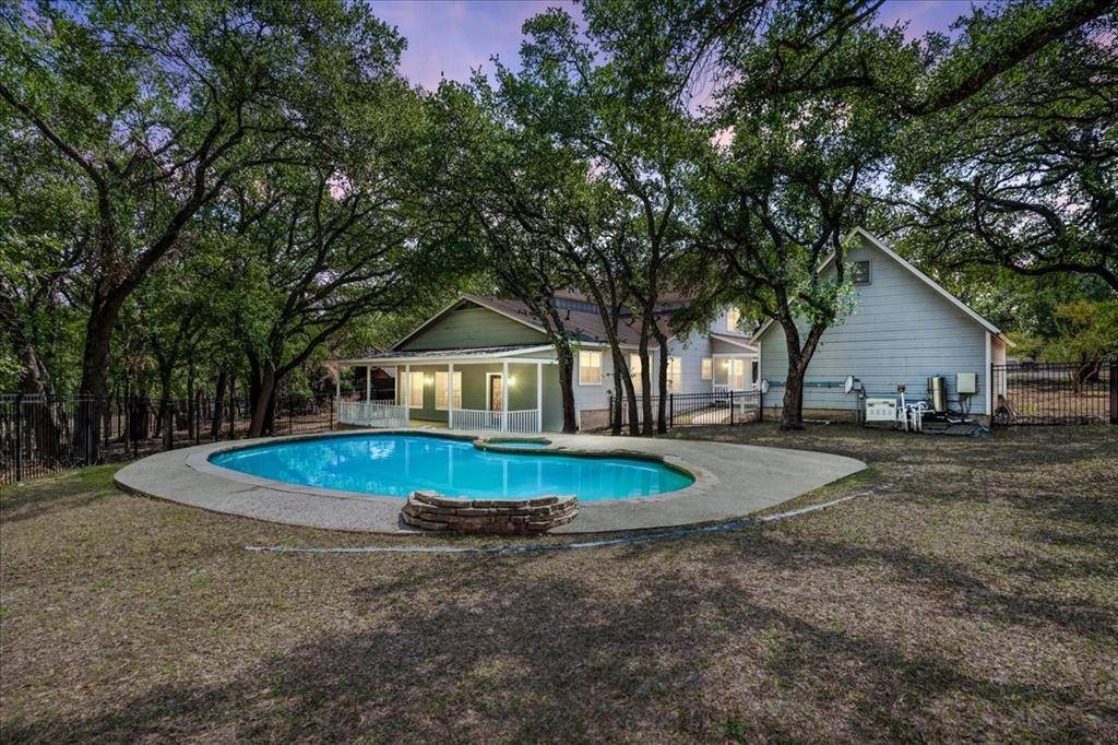 113 N Oak Hollow RD, Georgetown, TX 78628
