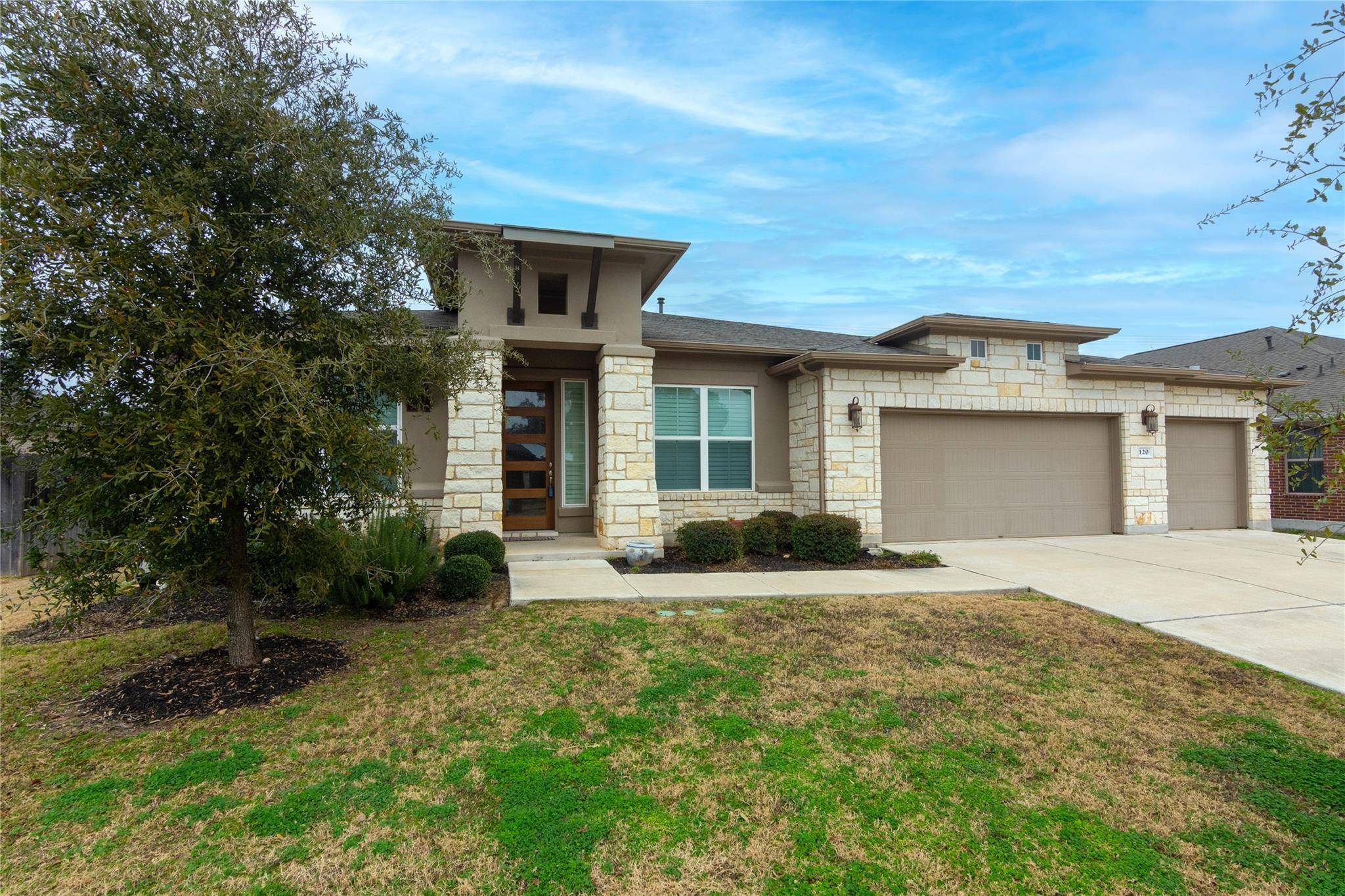120 Split Oak DR, Cedar Park, TX 78613