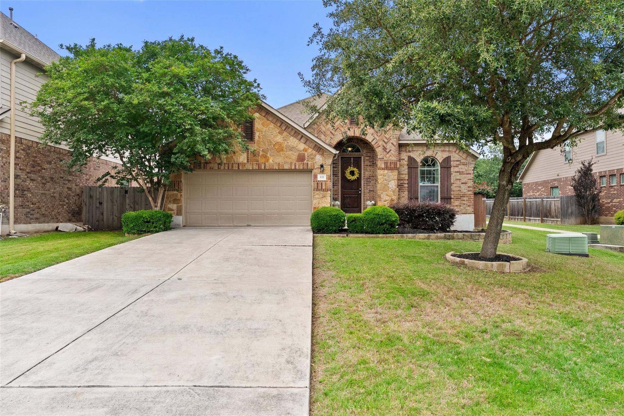535 Oyster CRK, Buda, TX 78610