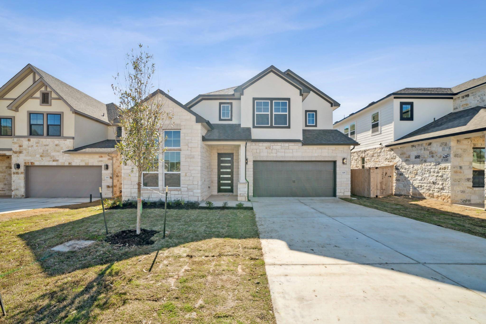 305 Crescent Heights DR, Georgetown, TX 78628