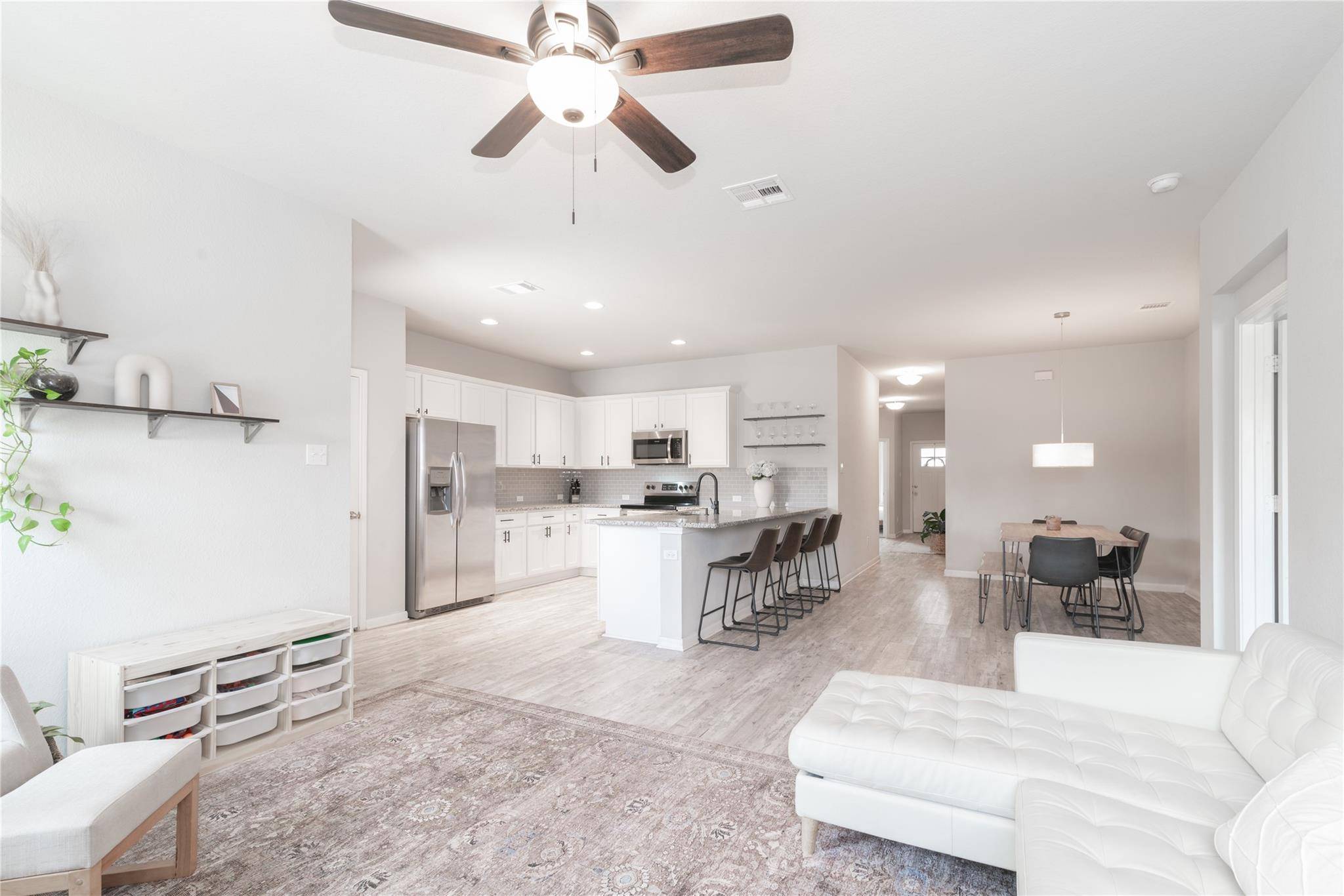 453 Galway Bay LN, Georgetown, TX 78626