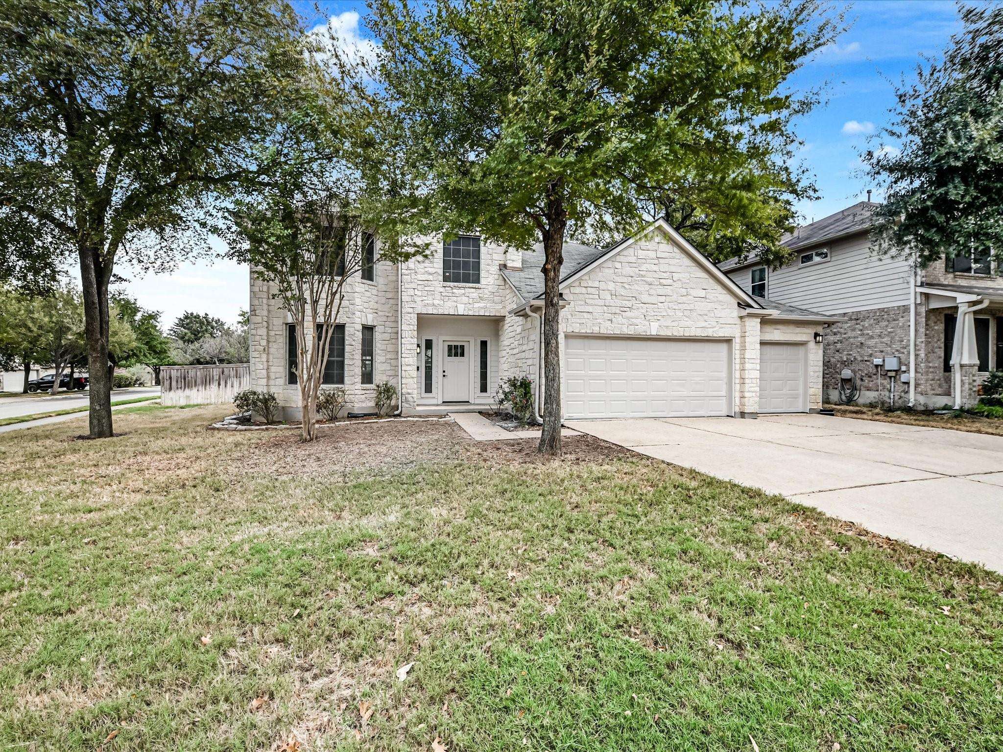 180 Bayou Bend DR, Buda, TX 78610