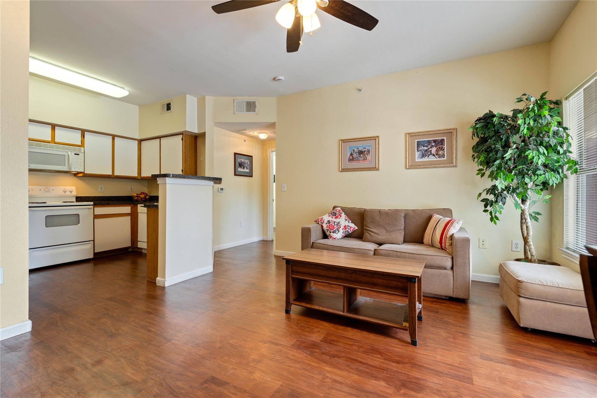 2320 Gracy Farms LN #812, Austin, TX 78758