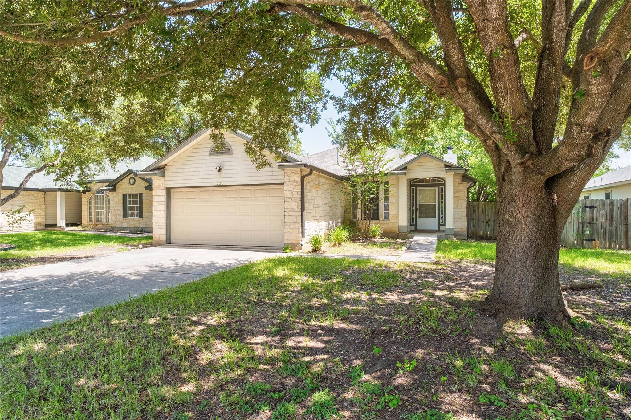 220 Bailey LOOP, Kyle, TX 78640