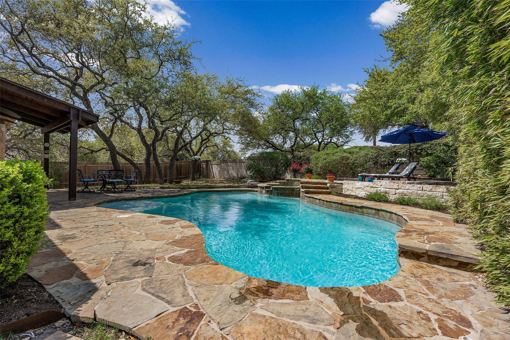 2200 Rio Mesa DR, Austin, TX 78732