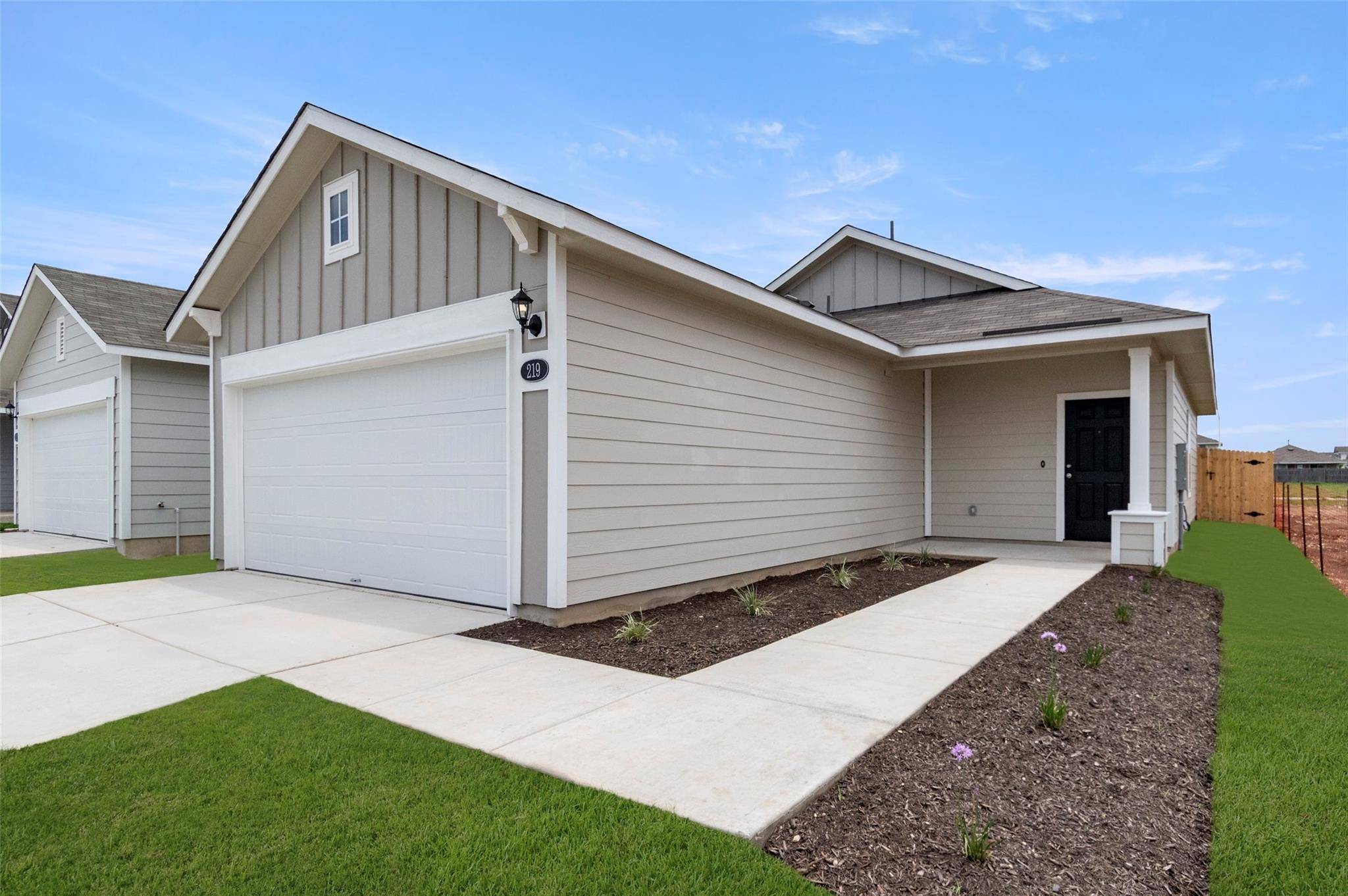 219 Estallo WAY, Maxwell, TX 78656
