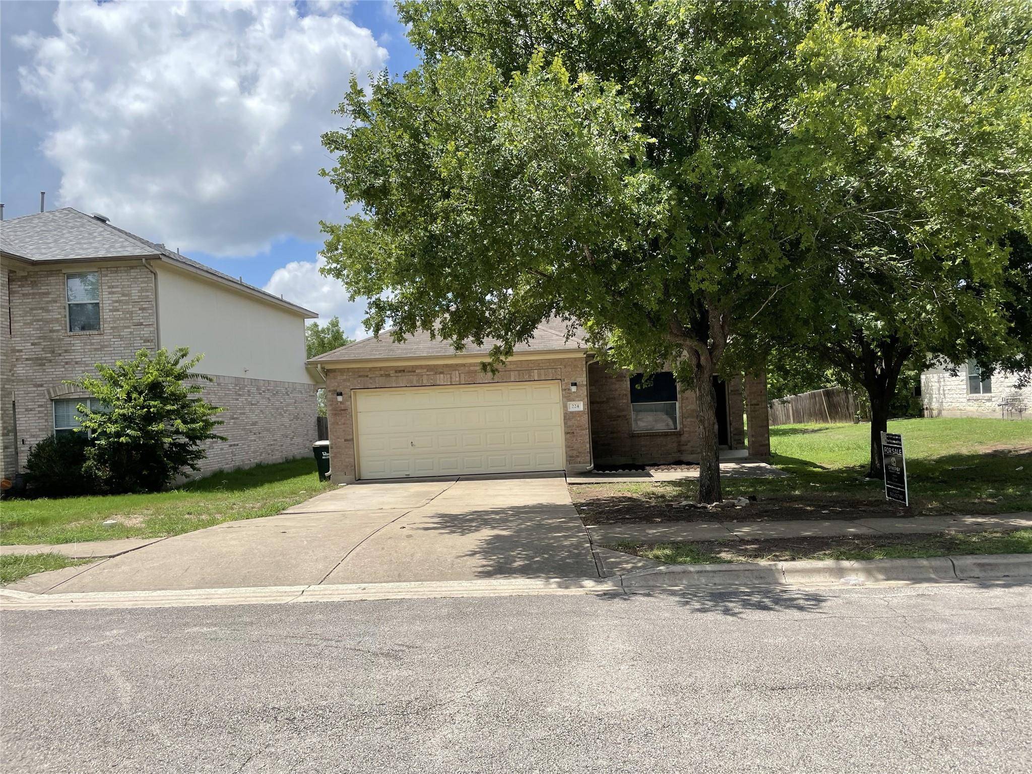 224 Dark Horse LN, Buda, TX 78610