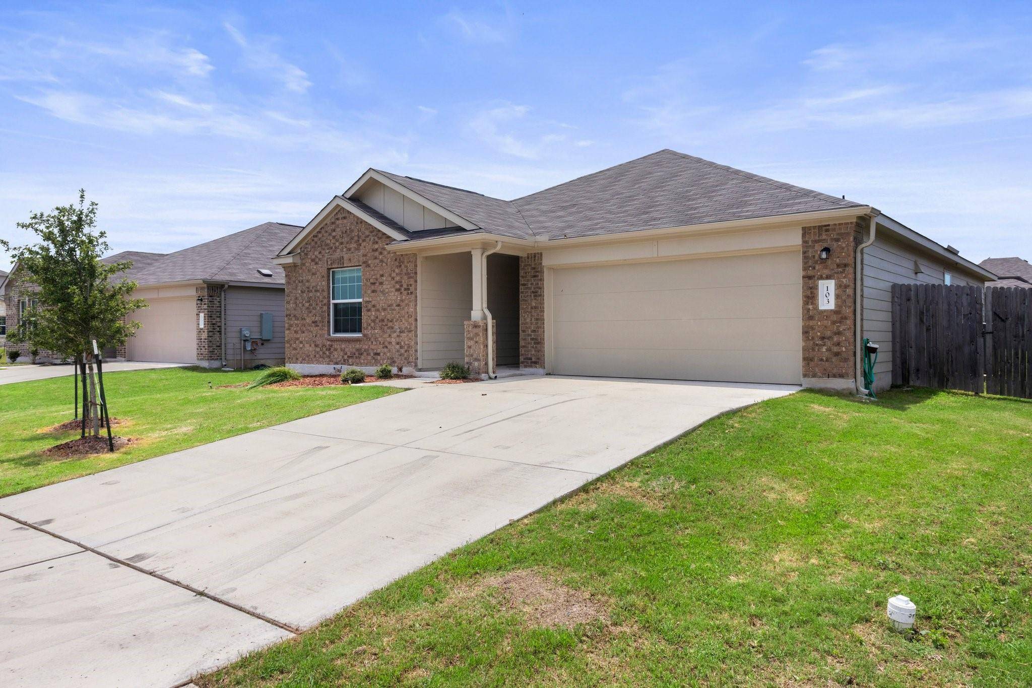 103 Red Buckeye ST, Hutto, TX 78634