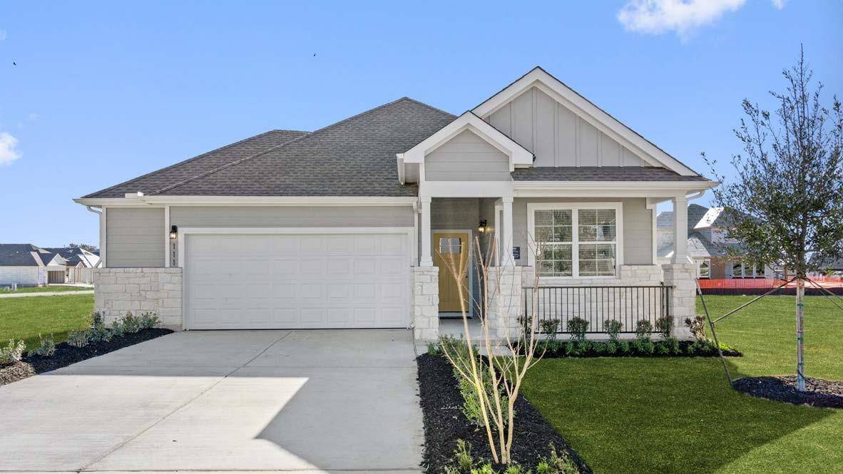 275 Brooks Ranch DR, Kyle, TX 78640