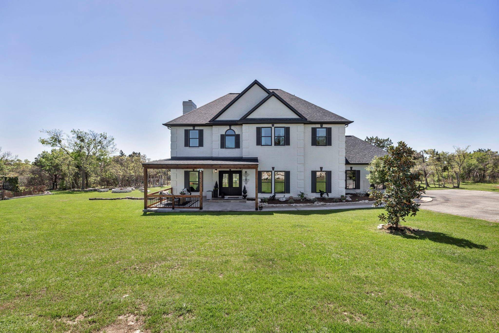 1111 Wildwood XING, Georgetown, TX 78633