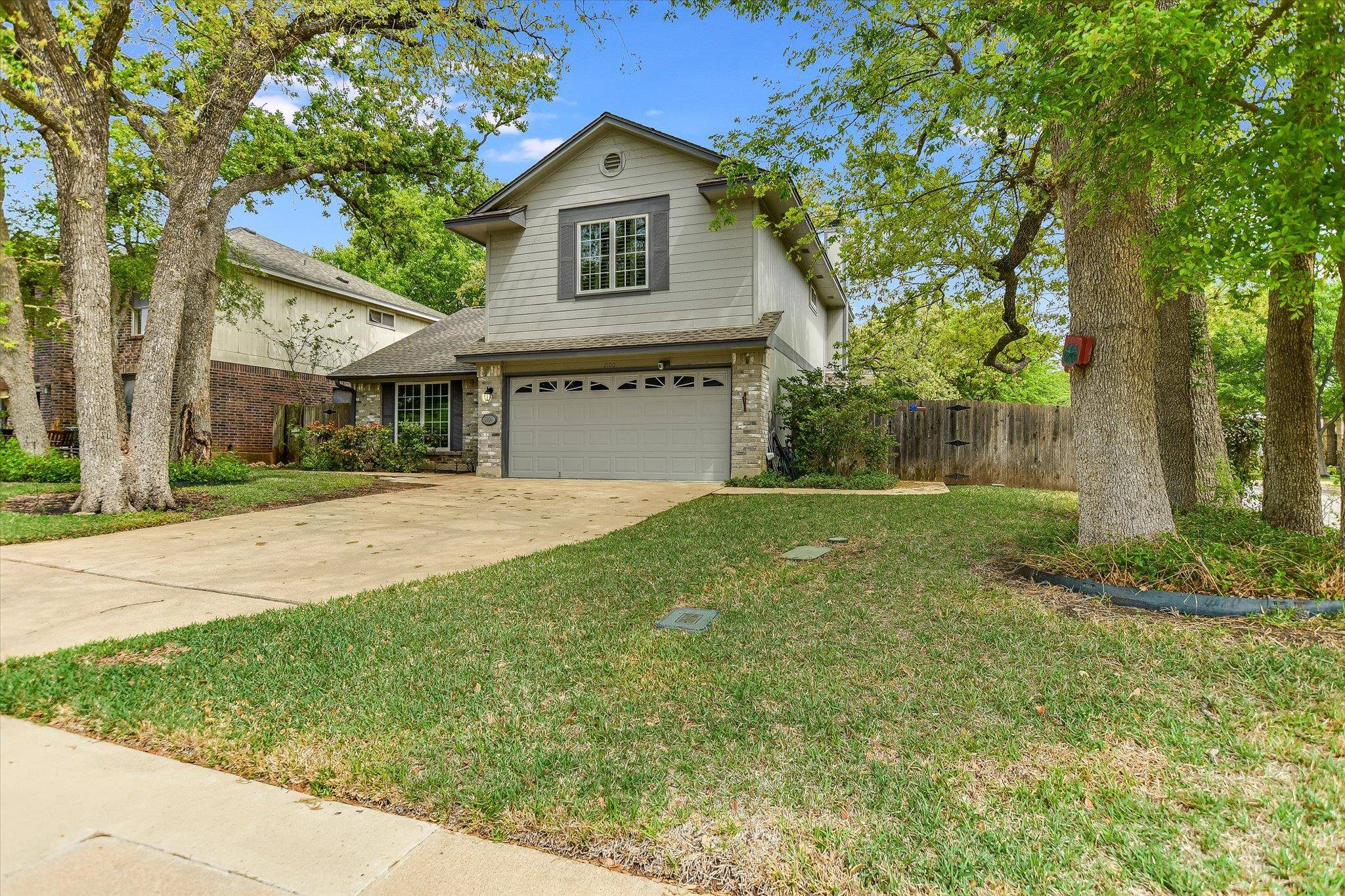 2100 Grove DR, Round Rock, TX 78681