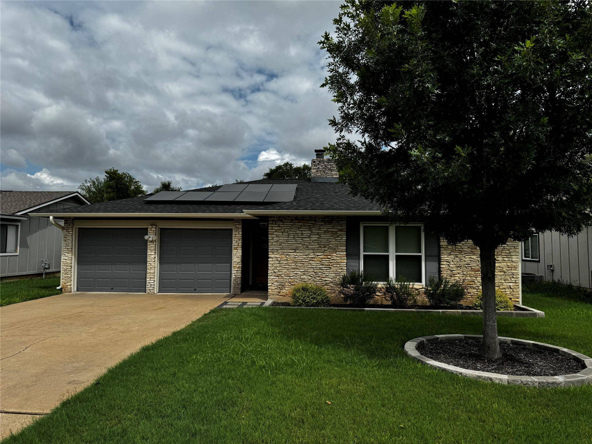 904 Cactus DR, Round Rock, TX 78681