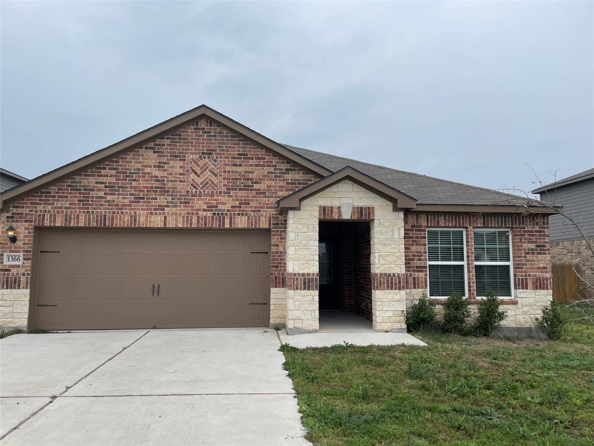 1366 Treeta TRL, Kyle, TX 78640