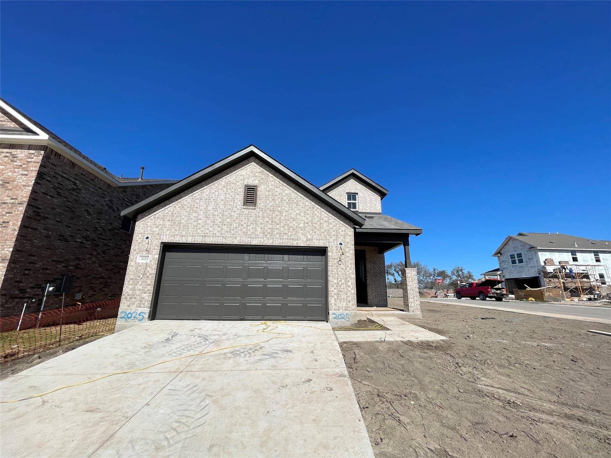 2025 Fannie RD, Georgetown, TX 78633