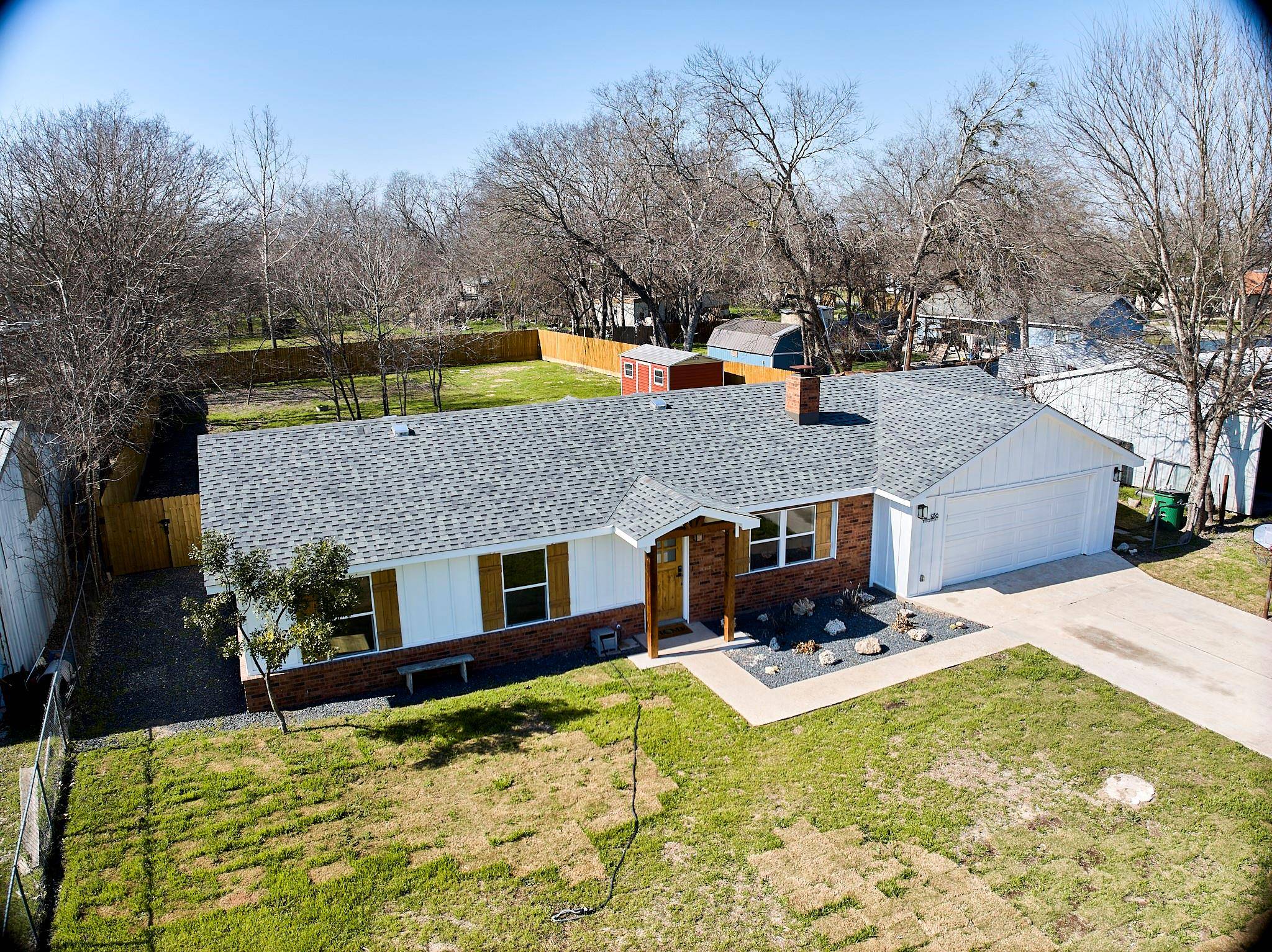 936 Ridgeroad DR, New Braunfels, TX 78130