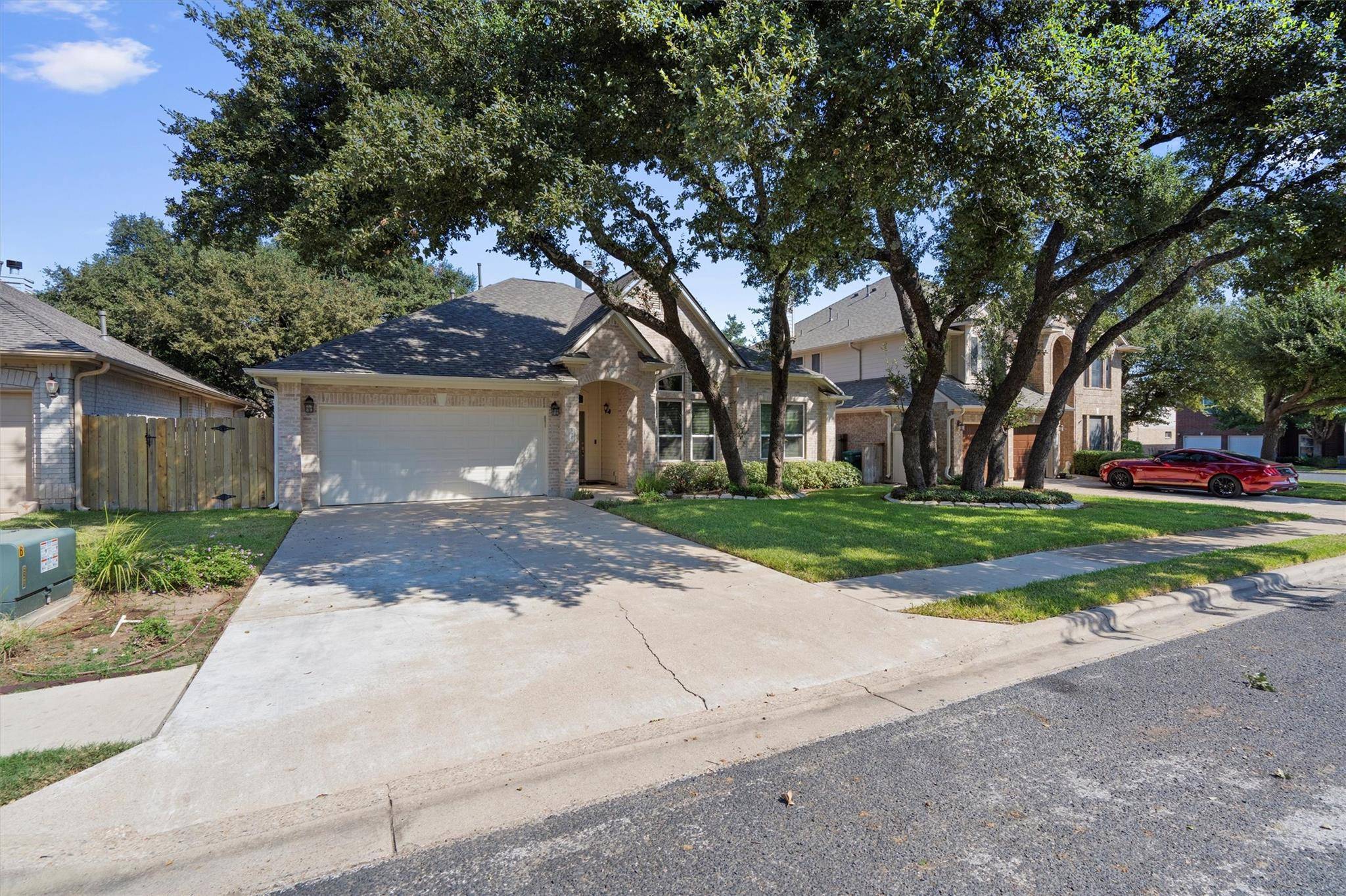907 Brighton Bend LN, Cedar Park, TX 78613