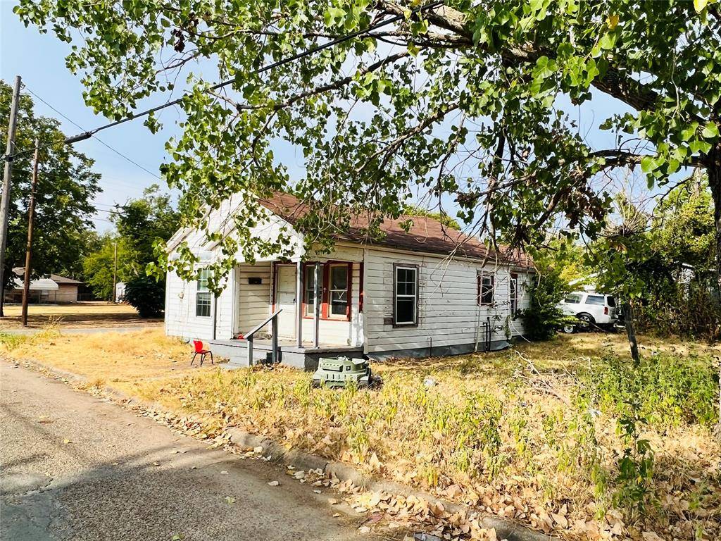 1000 Martin Luther King BLVD, Cameron, TX 76520