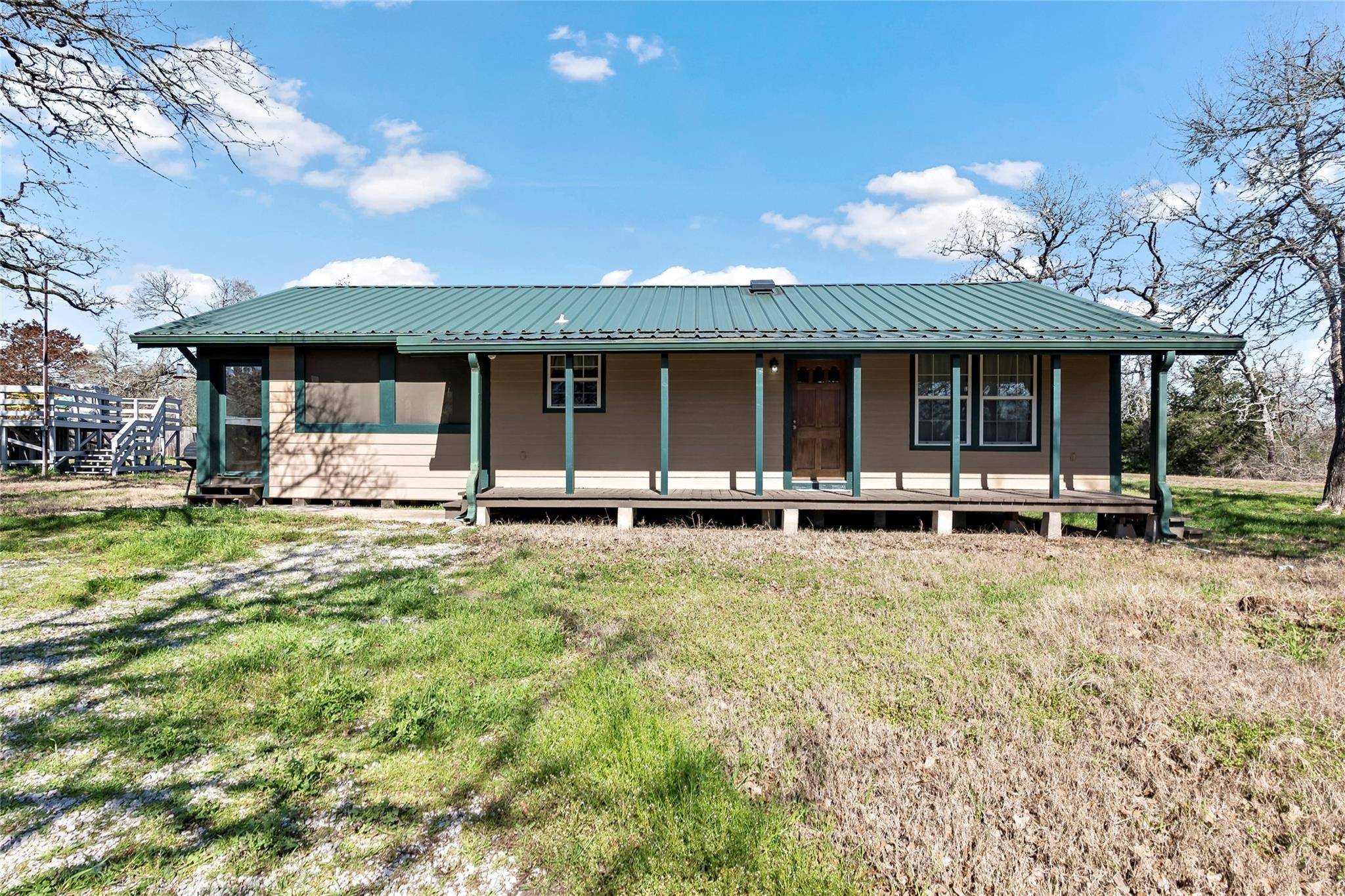 503 Giebel LN, Somerville, TX 77879