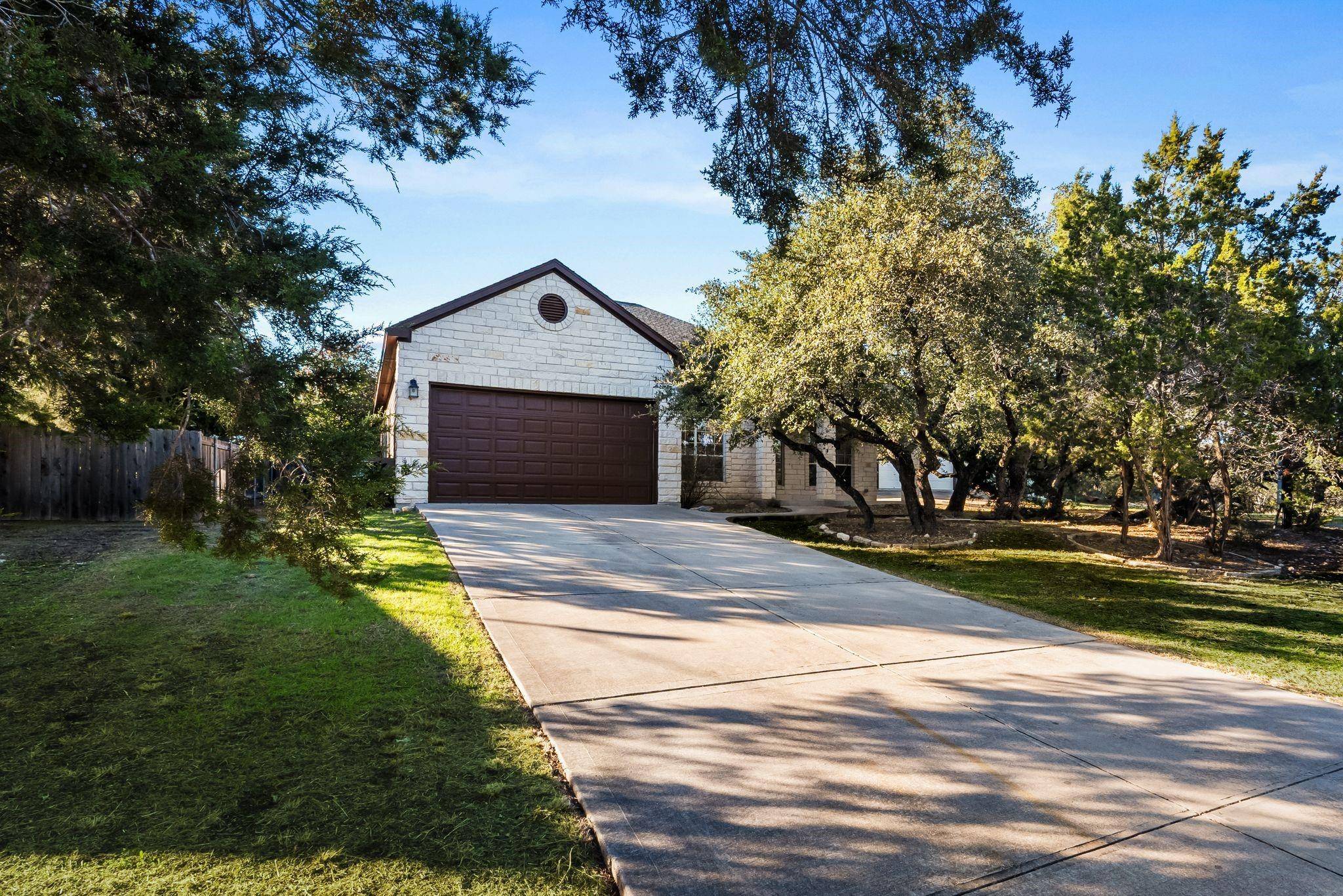 22129 Oban DR, Spicewood, TX 78669
