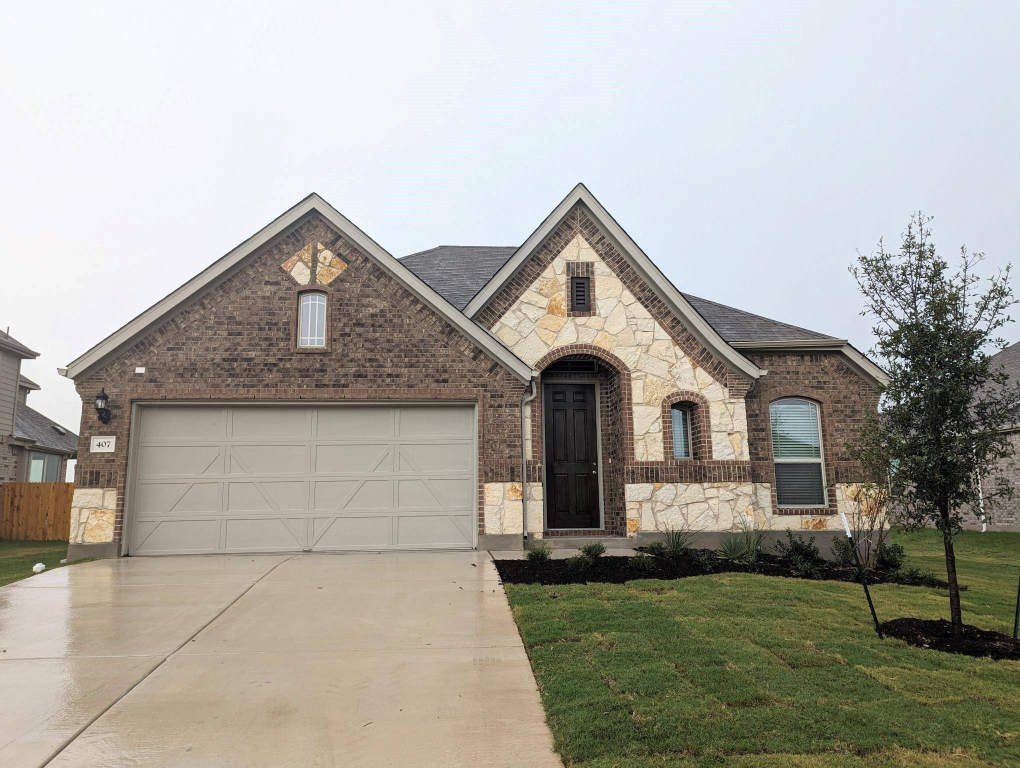 407 Ashby DR, Hutto, TX 78634