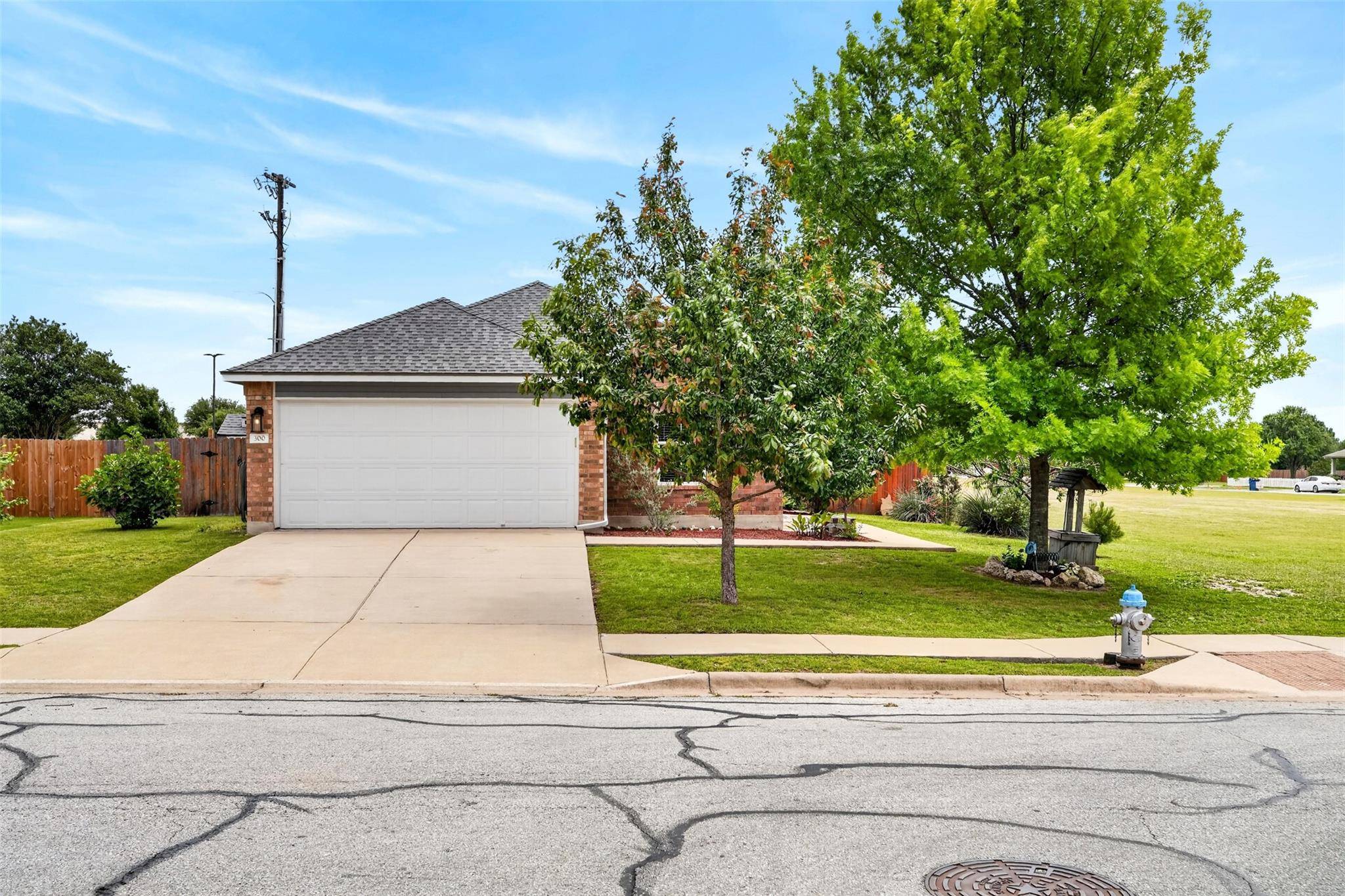 300 Wimberley ST, Hutto, TX 78634
