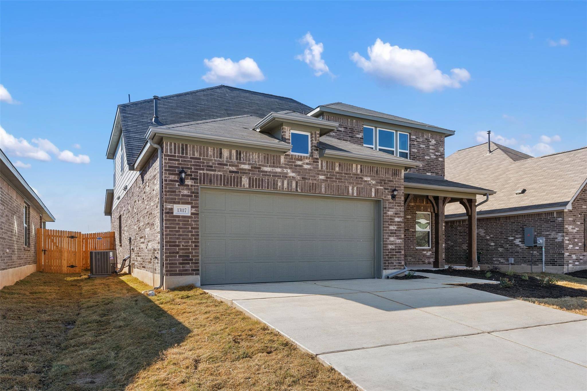 13117 Lapoynor ST, Manor, TX 78653