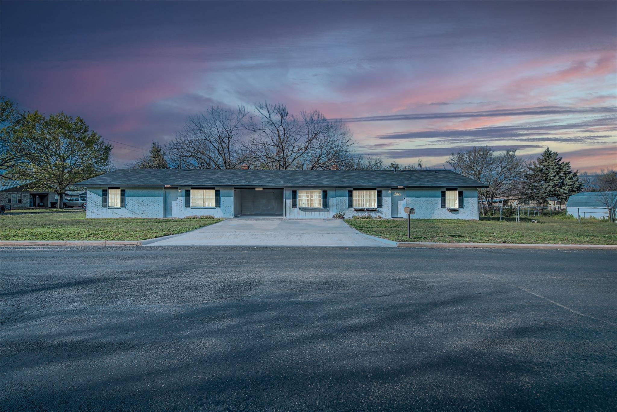 902 E Highway ST, Fredericksburg, TX 78624