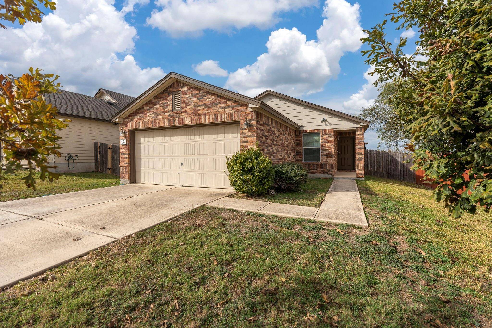 681 New Country RD, Kyle, TX 78640