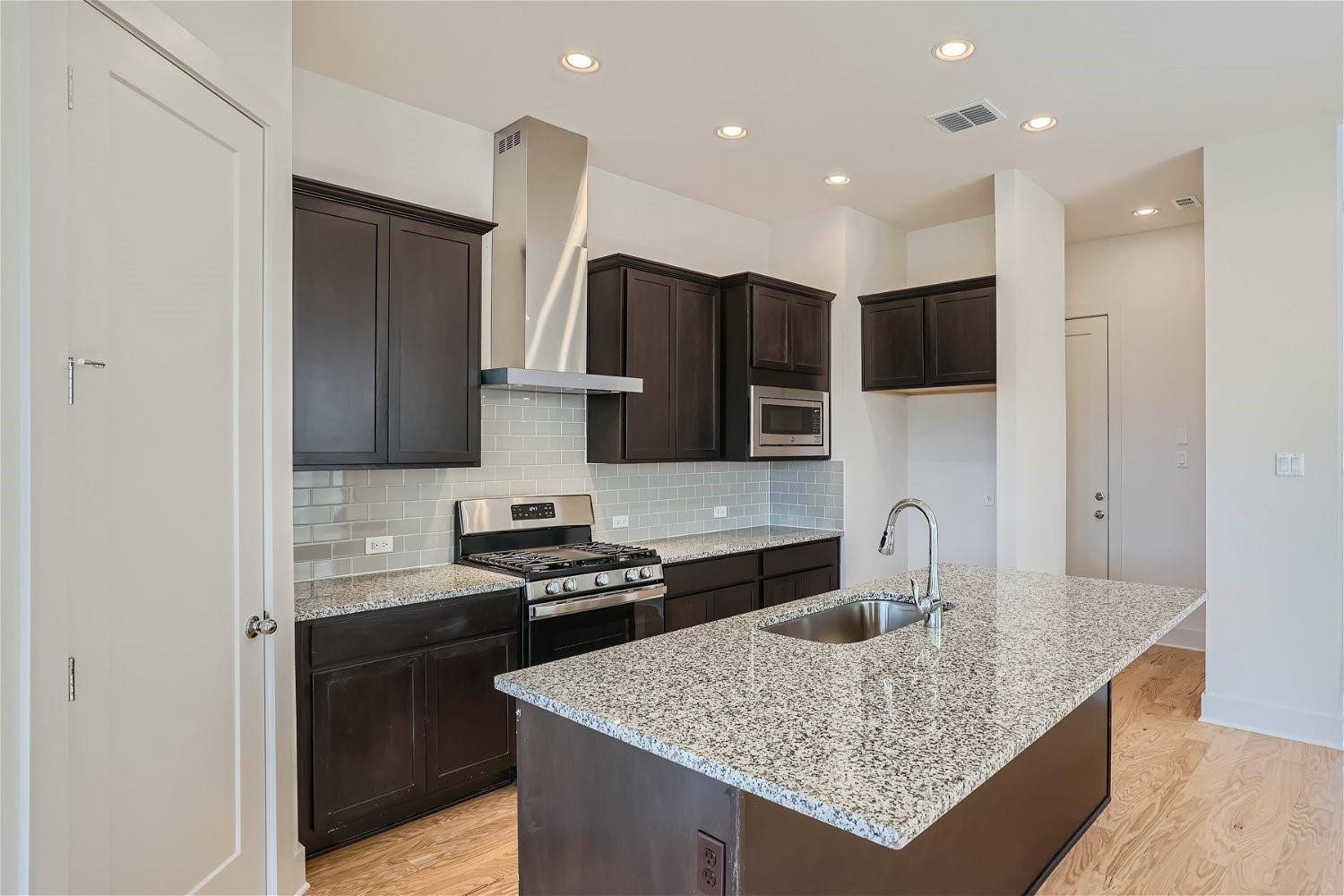 1531 N Red Bud LN #46, Round Rock, TX 78664