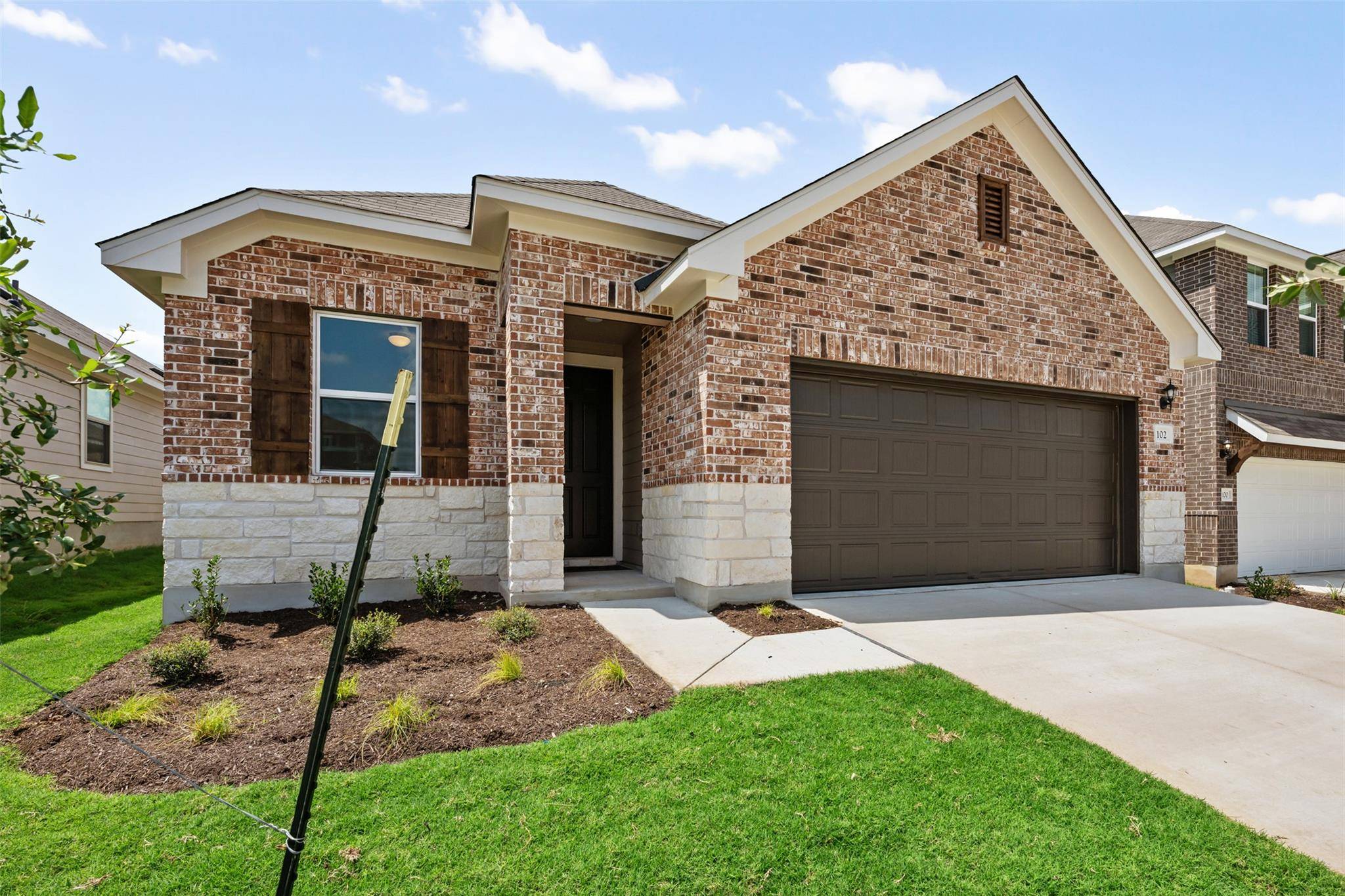 102 Brislecone PASS, Hutto, TX 78634