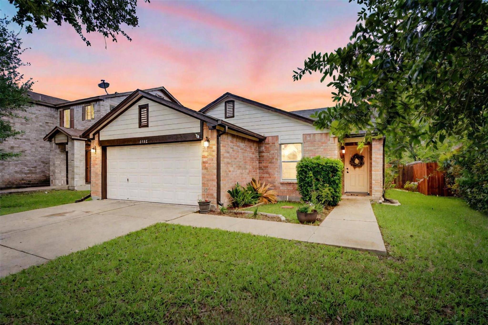 4302 Kings Canyon DR, Taylor, TX 76574