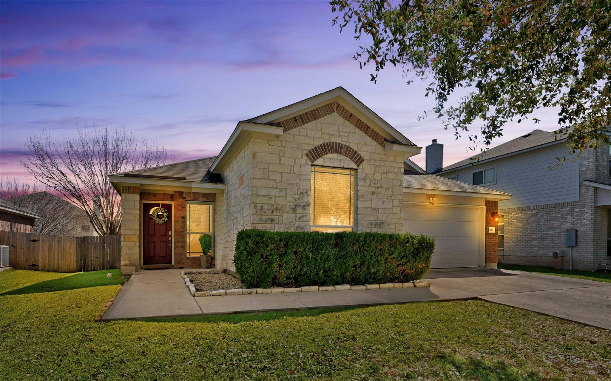 221 Bloomsbury DR, Kyle, TX 78640