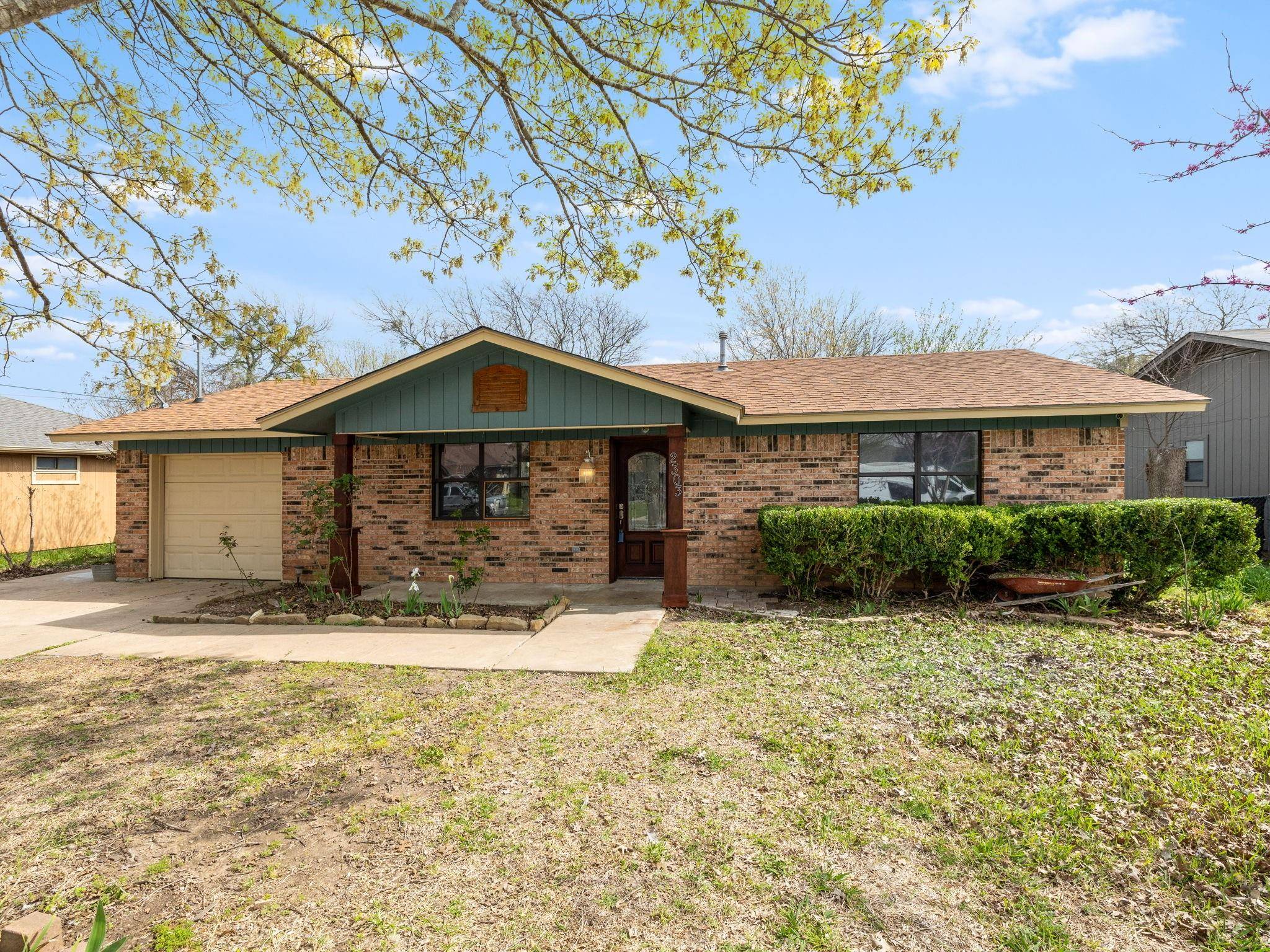 2303 Smith Branch BLVD, Georgetown, TX 78626