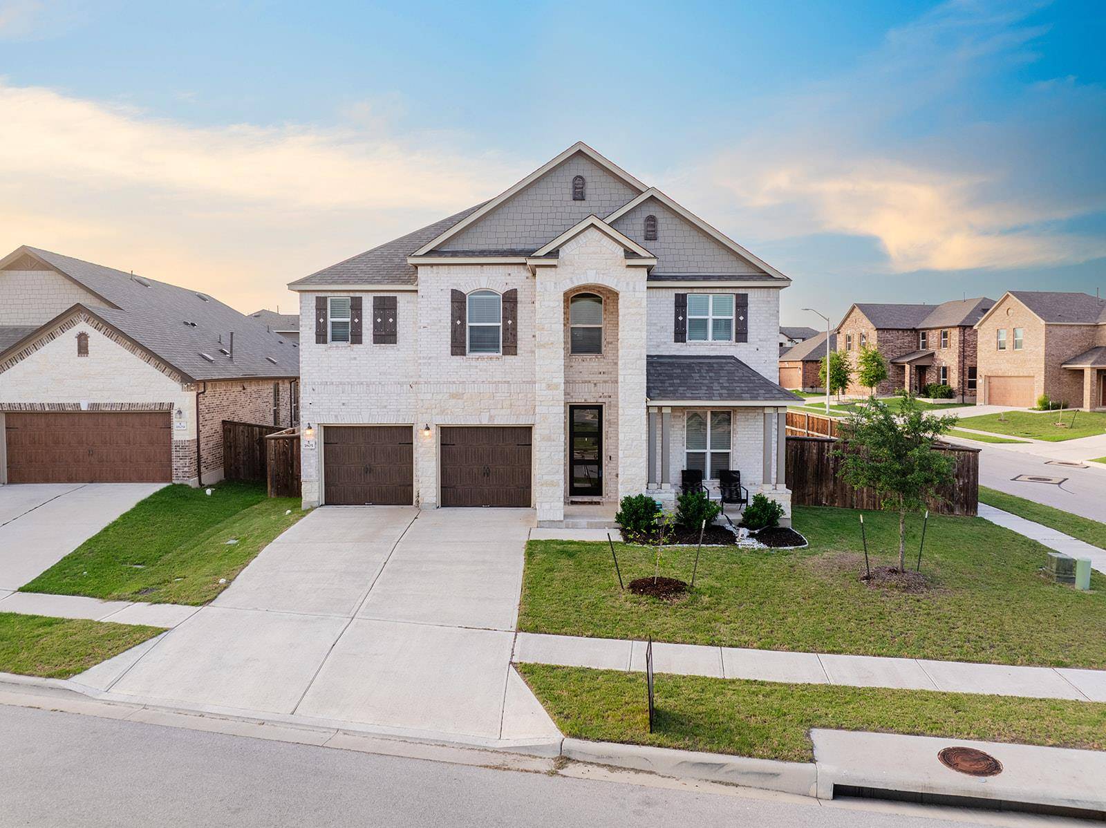 1805 Bogata LN, Leander, TX 78641