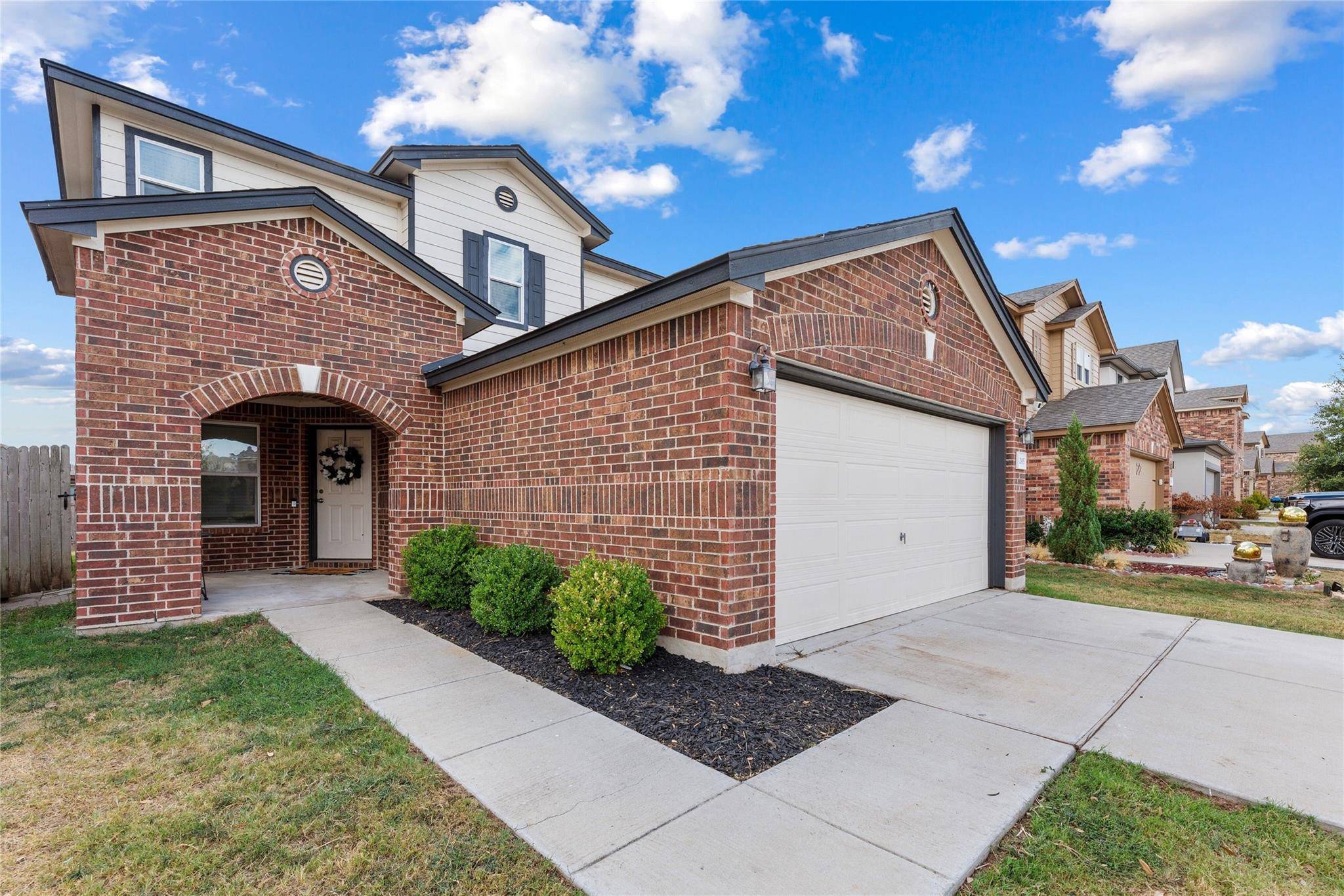 12915 Fireside Chat ST, Manor, TX 78653