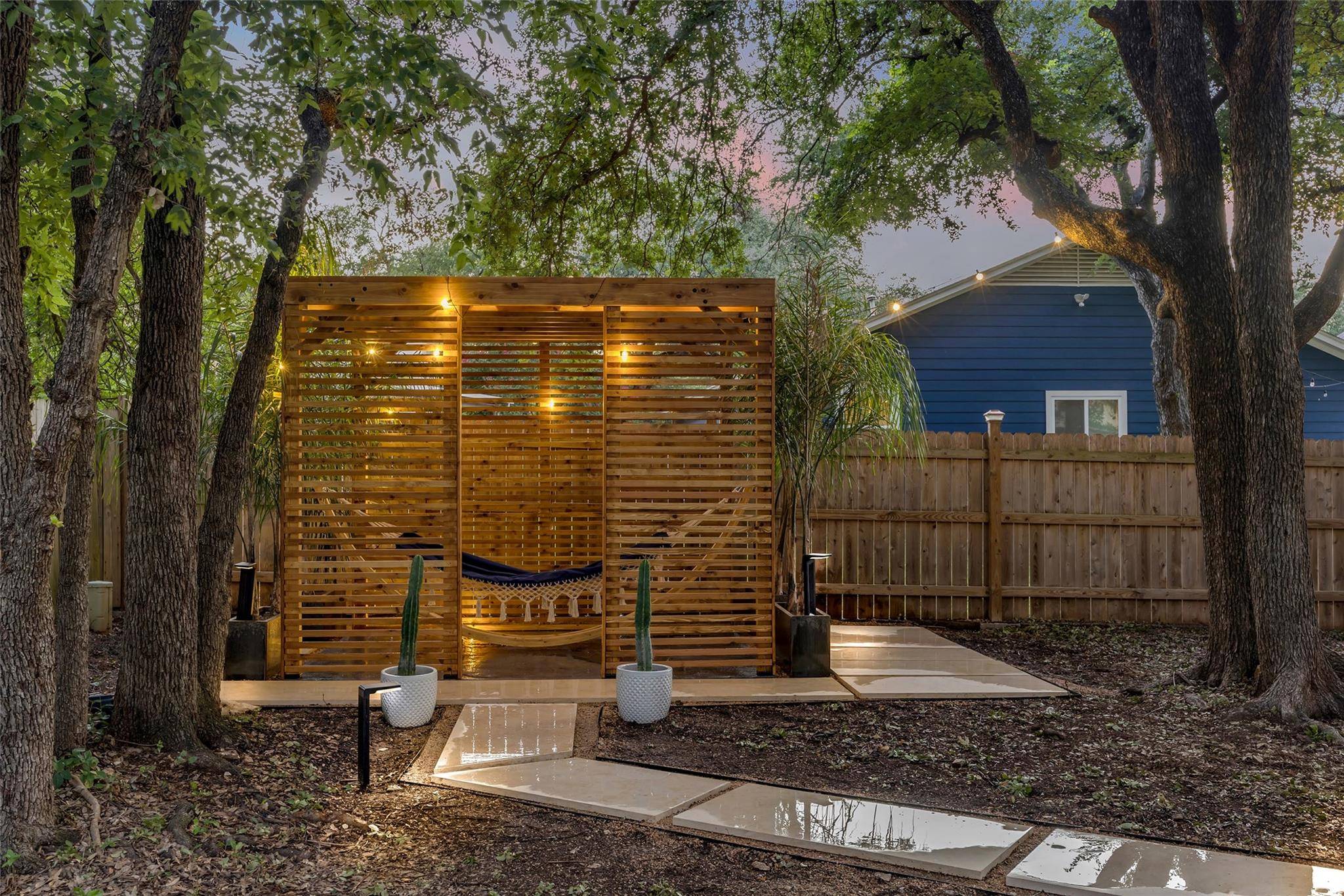 12710 Heinemann DR, Austin, TX 78727