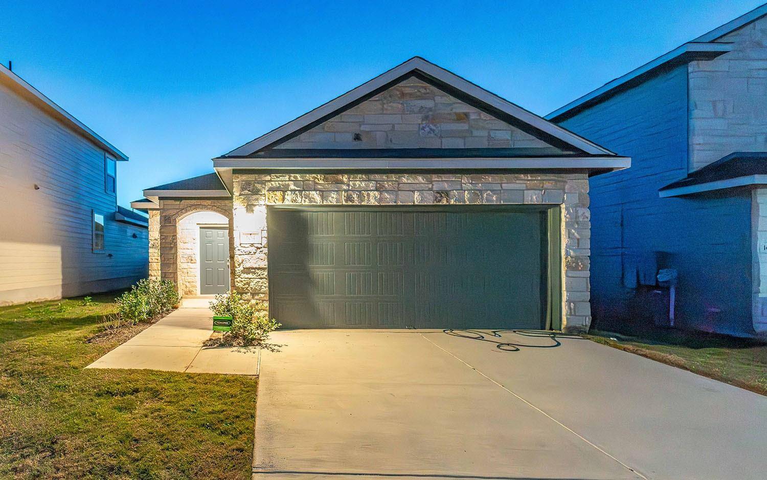 104 Katie Elder DR, Jarrell, TX 76537