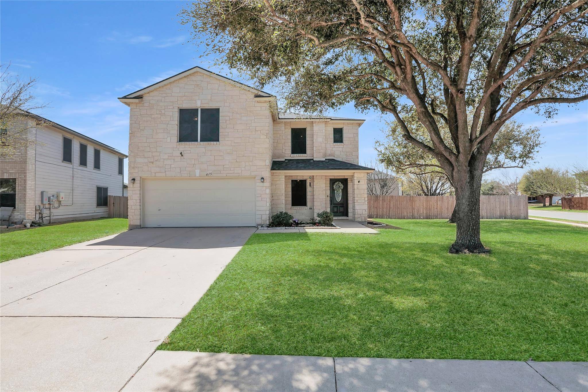 615 Glacier Point TRL, Taylor, TX 76574