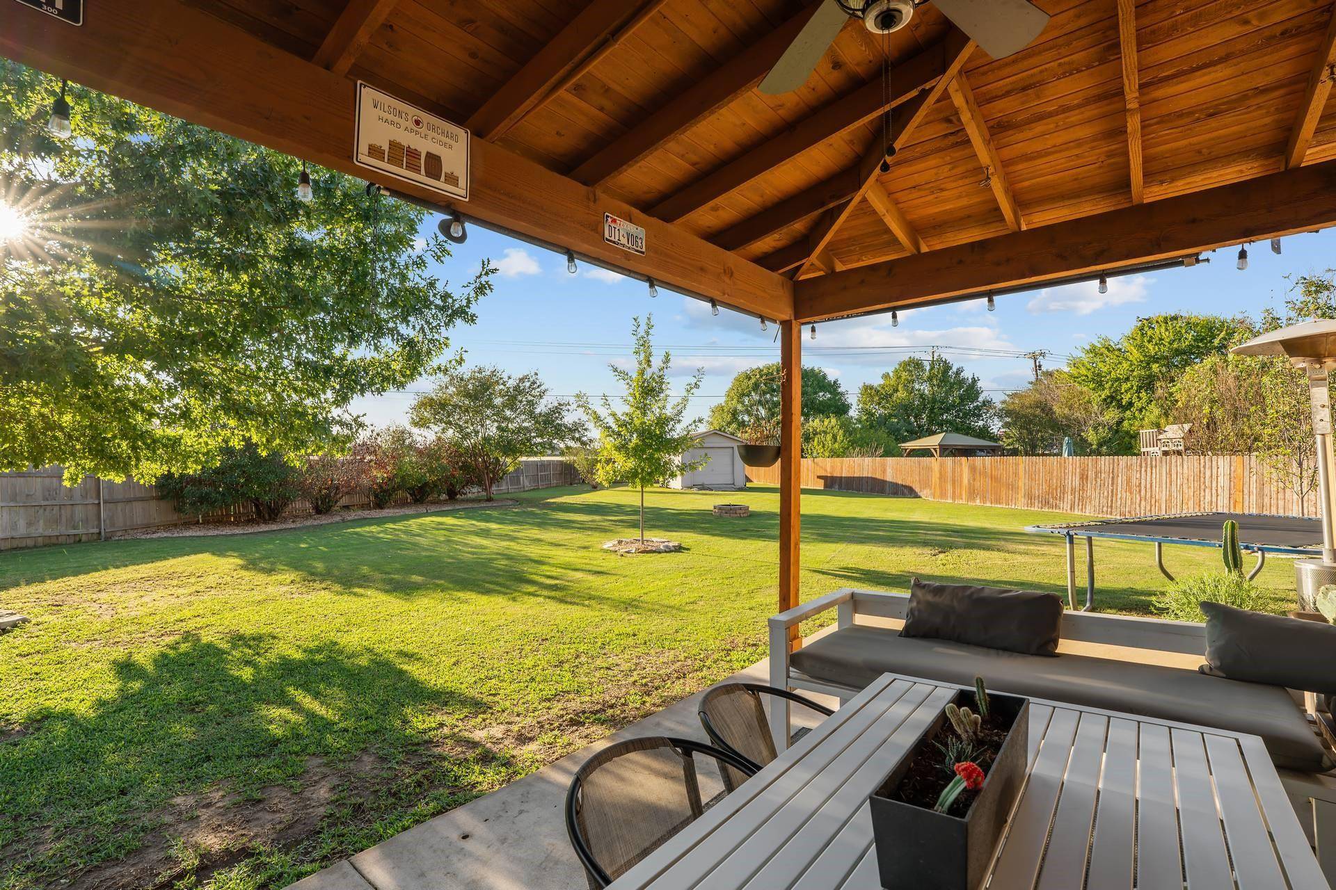 102 Floating Leaf DR, Hutto, TX 78634