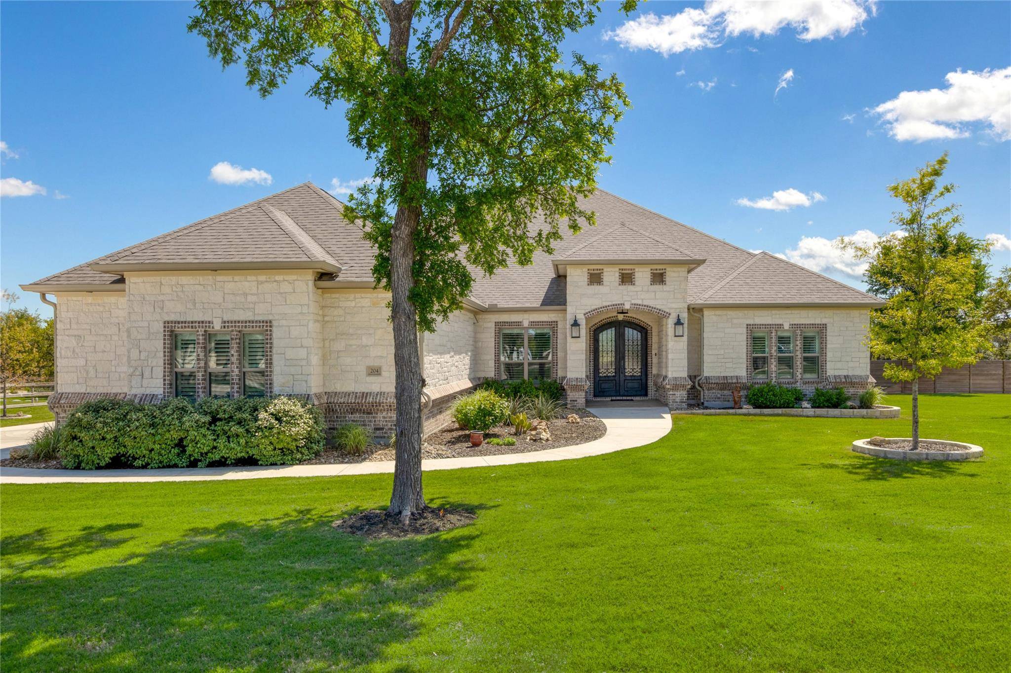 204 Somerset Hills DR, Georgetown, TX 78633