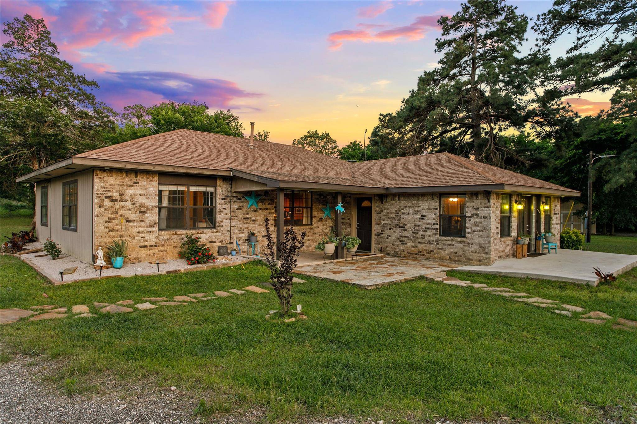 113 Pickle Ave, Bastrop, TX 78602