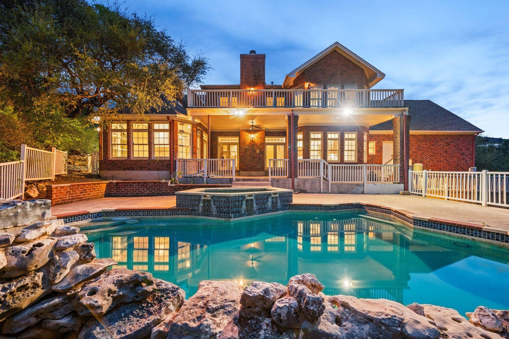 901 Westlake DR, West Lake Hills, TX 78746