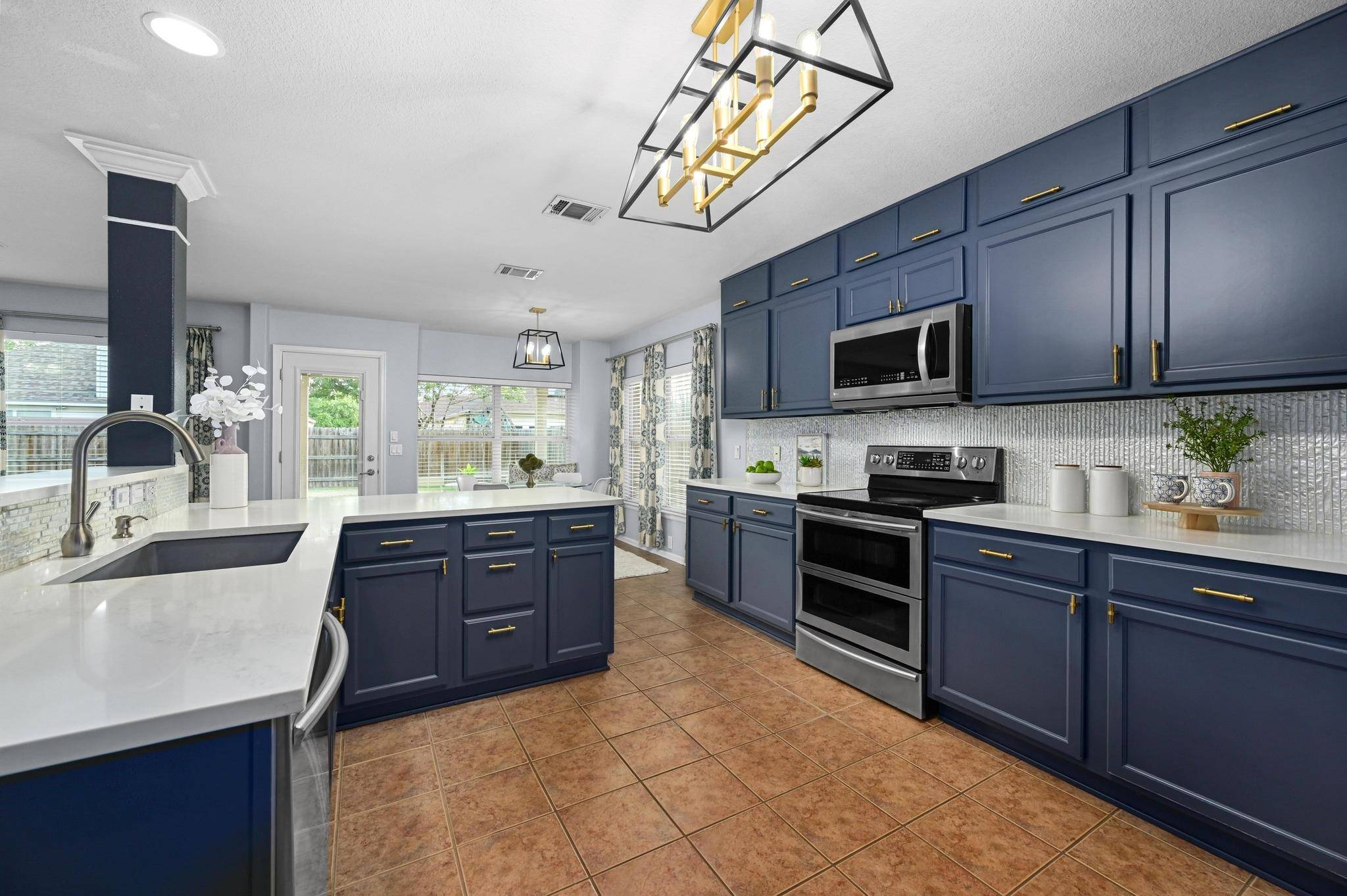 324 King Elder LN, Leander, TX 78641