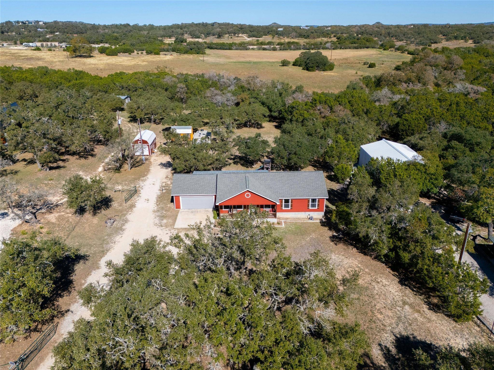 160 Link LN, Wimberley, TX 78676