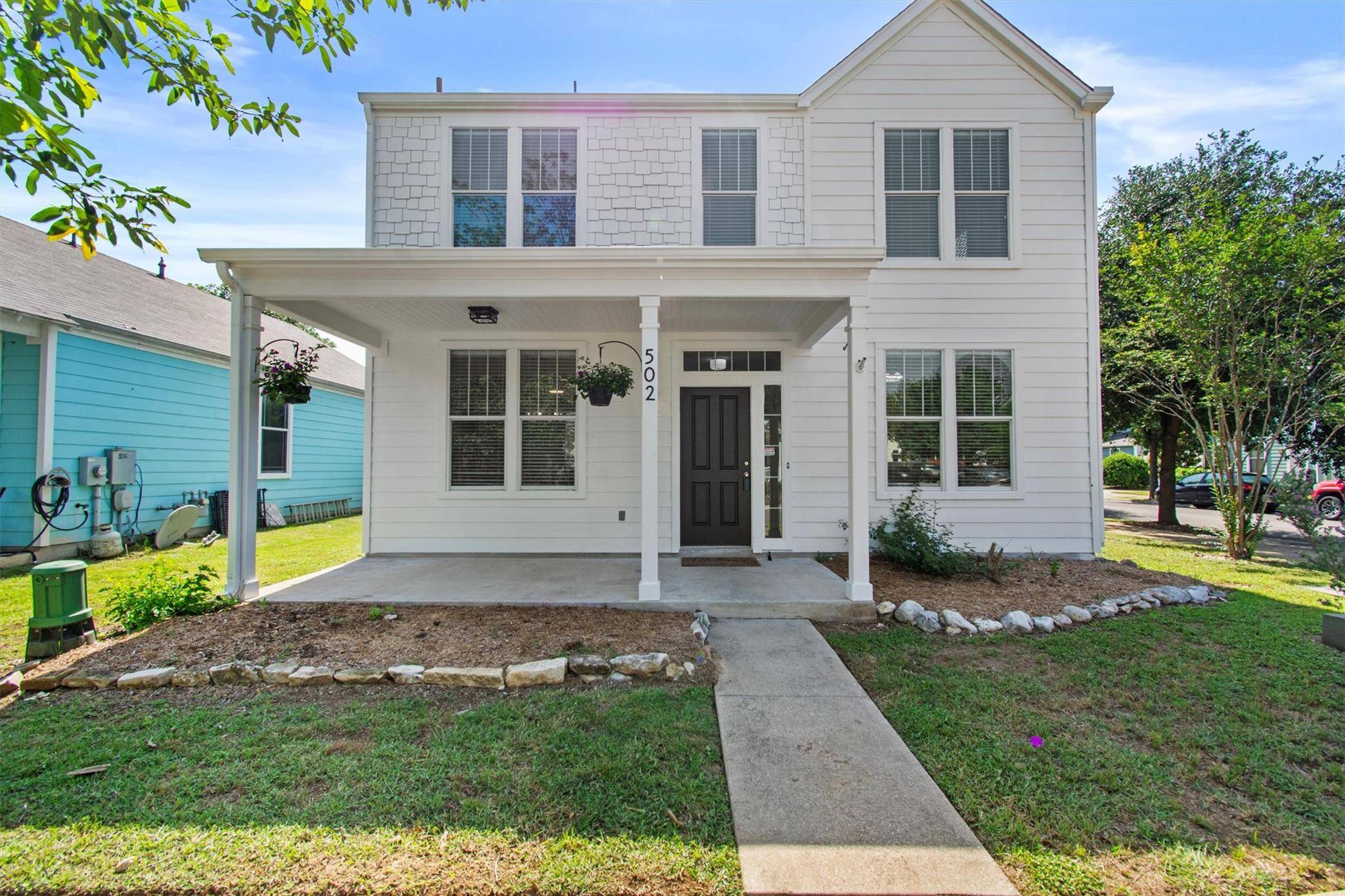 502 Shadowpoint DR, San Marcos, TX 78666