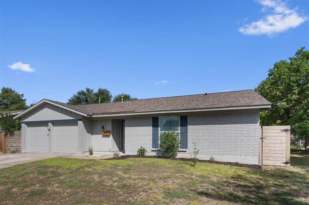 1304 Green Downs DR, Round Rock, TX 78664