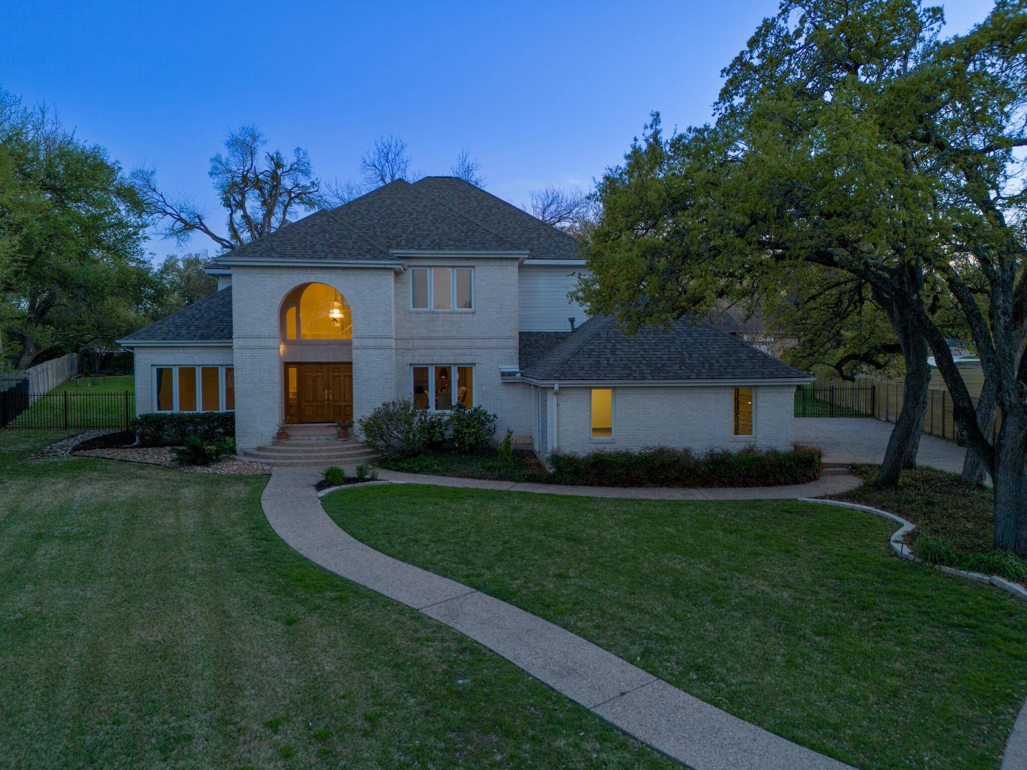 4 Wilderness WAY, Round Rock, TX 78664